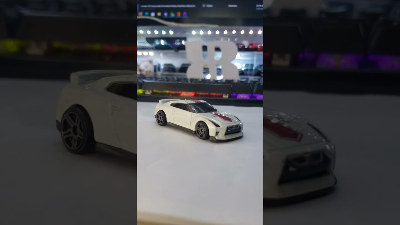 Nissan Skyline GT-R R35 #automobile #hotwheels #diecast #matchbox #toys #skyline #minicars